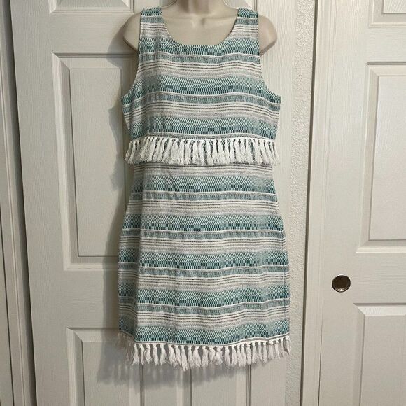 Cupcakes & Cashmere Martini Tassel Dress Size Large - Picture 1 of 6